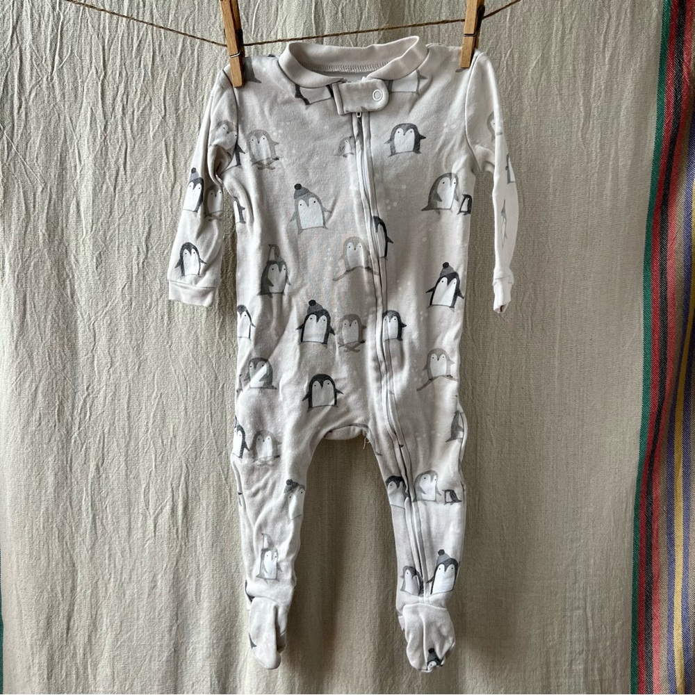 Pottery Barn Modern Baby Organic Nursery Pajama Penguin 9-12m